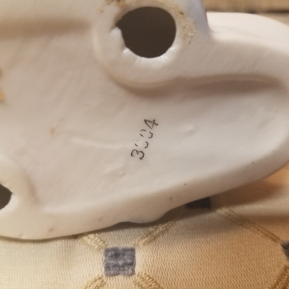 EUC Blue/White Porcelain Mother/Child & Angels - Picture 5 of 7